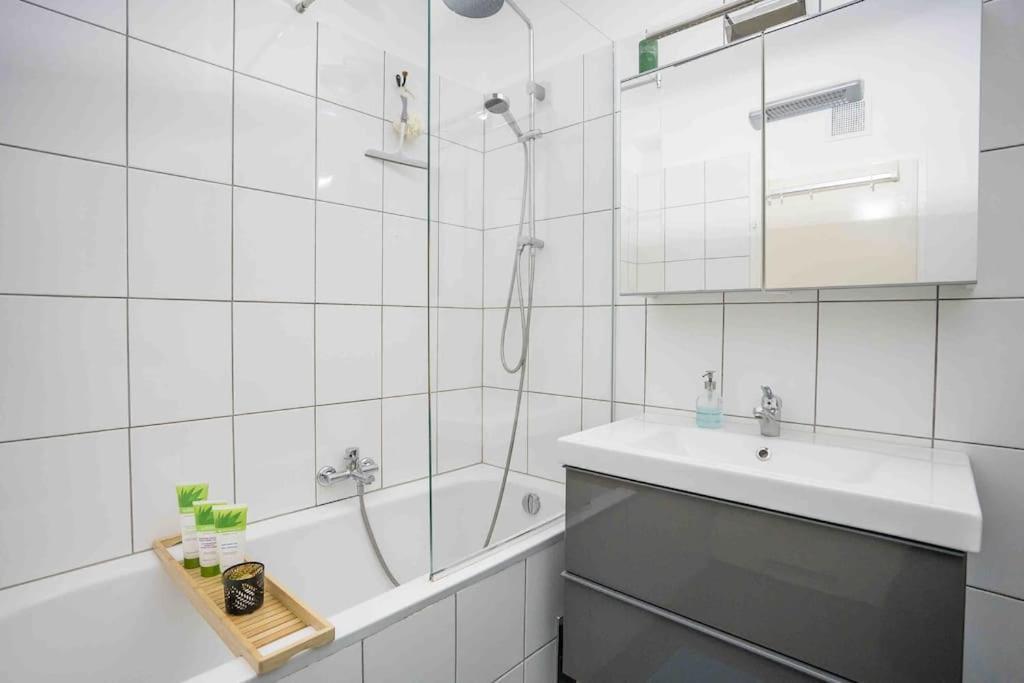 Cozy And Stylish Apartment Near Schoenbrunn Castle Wiedeń Zewnętrze zdjęcie
