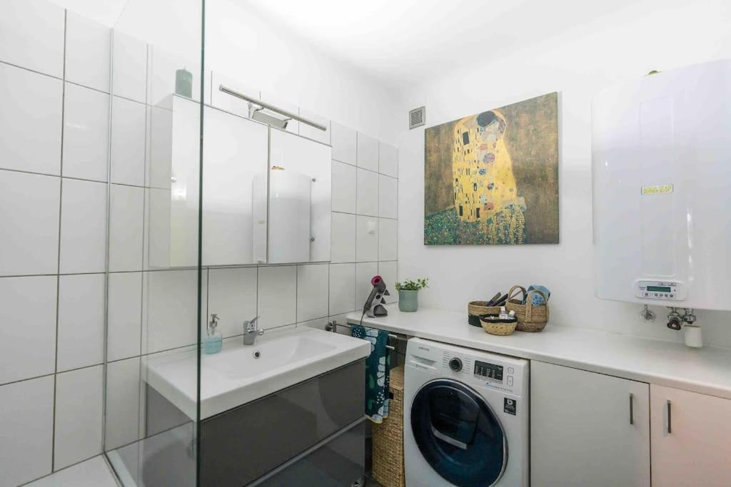 Cozy And Stylish Apartment Near Schoenbrunn Castle Wiedeń Zewnętrze zdjęcie